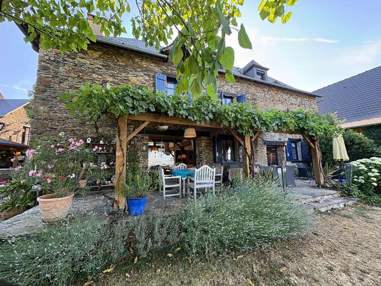 Maison Juillac - 6 chambres - 262m²