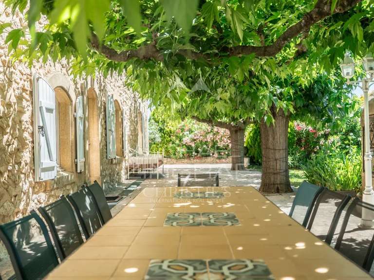 Maison Cavaillon - 9 chambres - 360m²