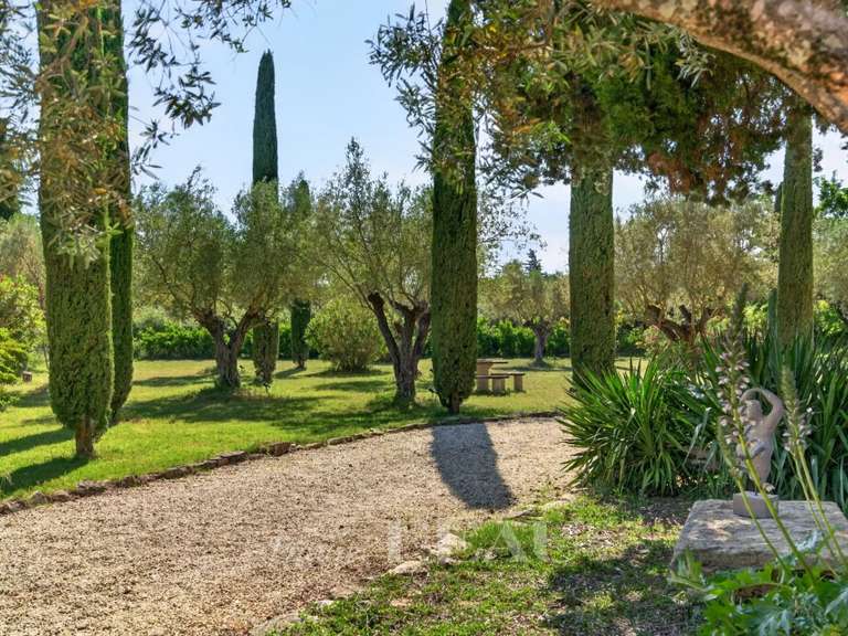 House Grignan - 7 bedrooms - 680m²