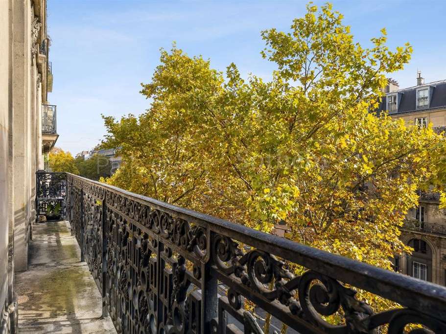 Apartment Paris 8e