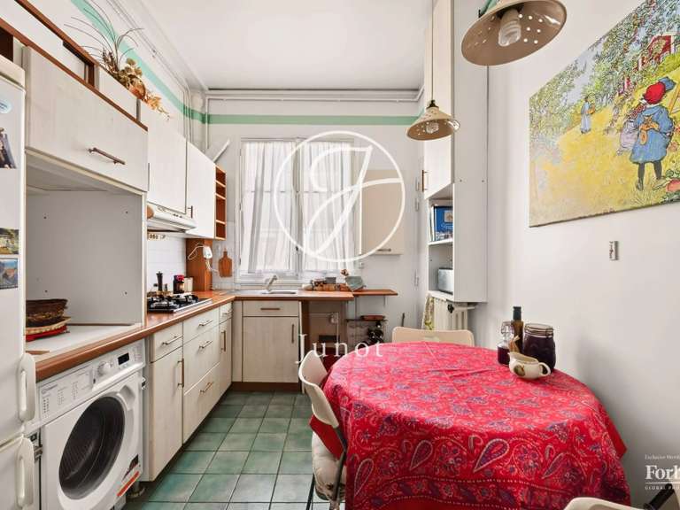 Appartement Paris 16e - 3 chambres - 117m²