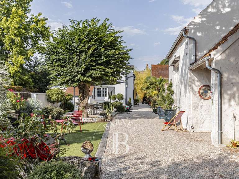 Maison Mareau-aux-Prés - 3 chambres - 182m²