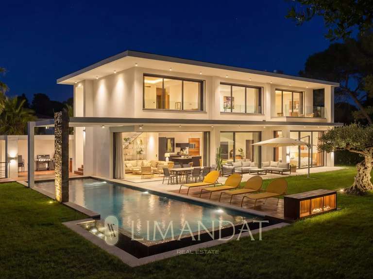 Villa Mouans-Sartoux - 5 chambres - 295m²