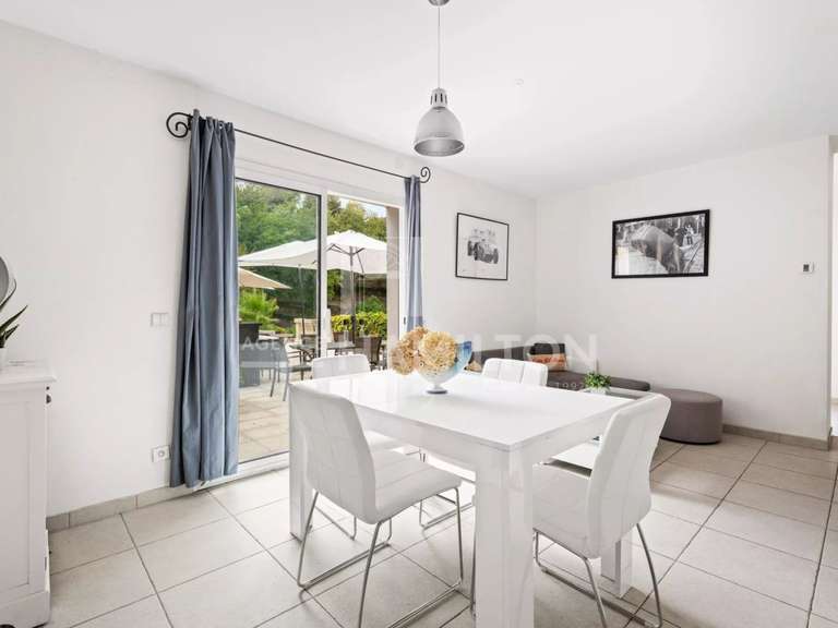 Villa Biot - 6 bedrooms - 350m²