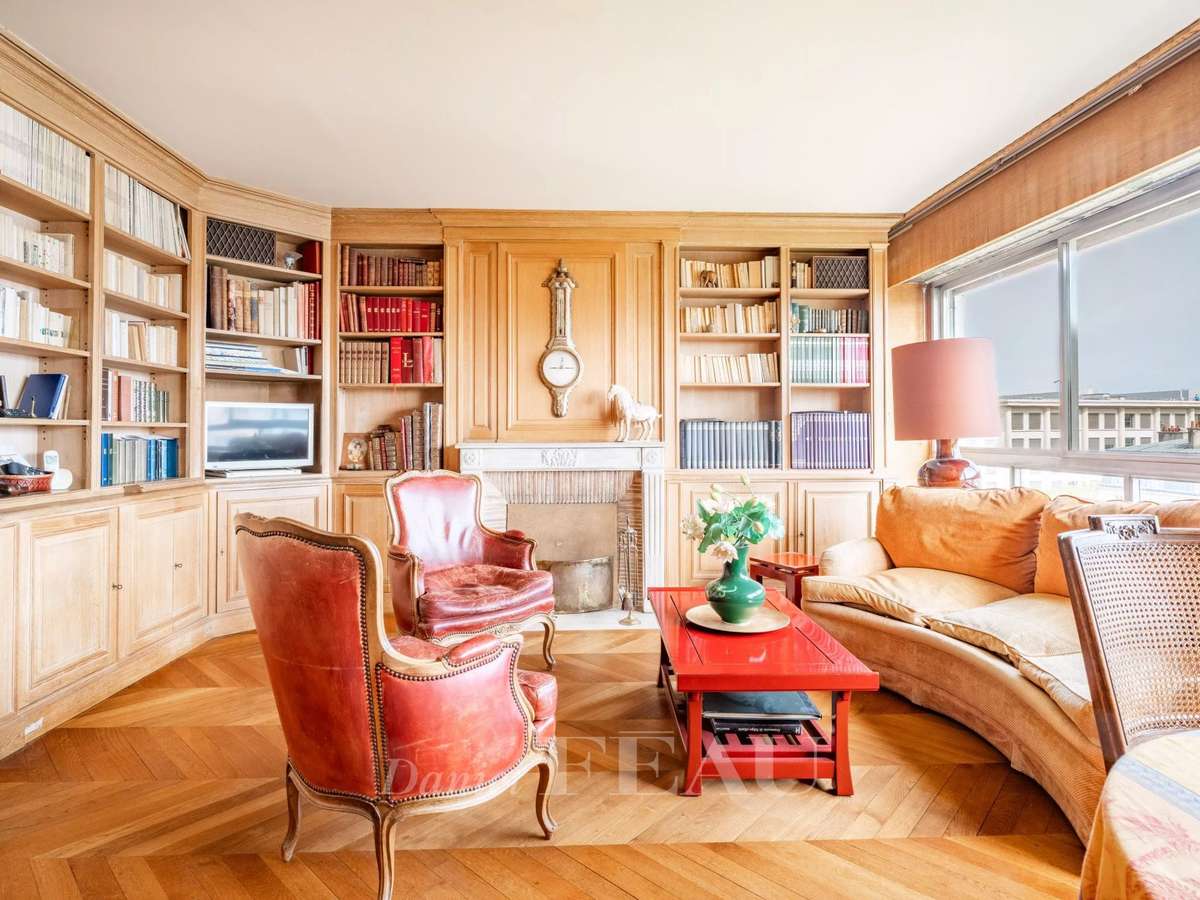 Apartment Paris 7e