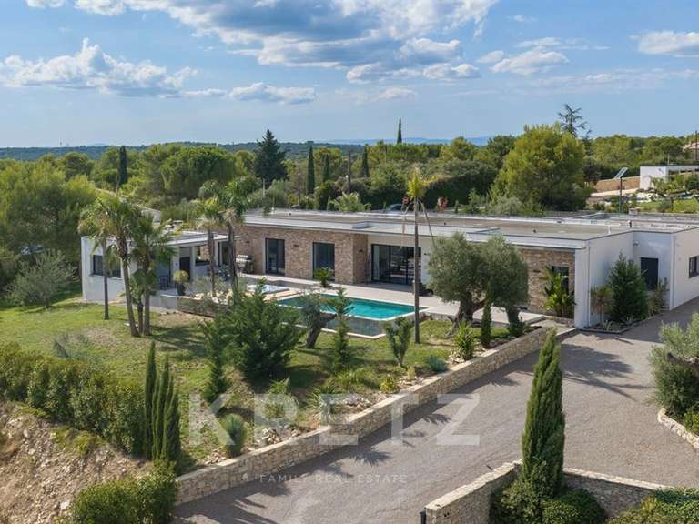 House Nîmes - 6 bedrooms - 250m²