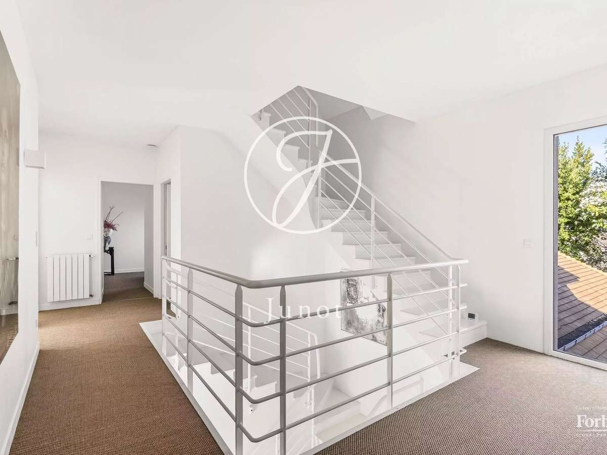 House La Celle-Saint-Cloud