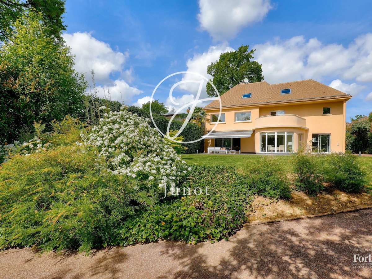 House La Celle-Saint-Cloud