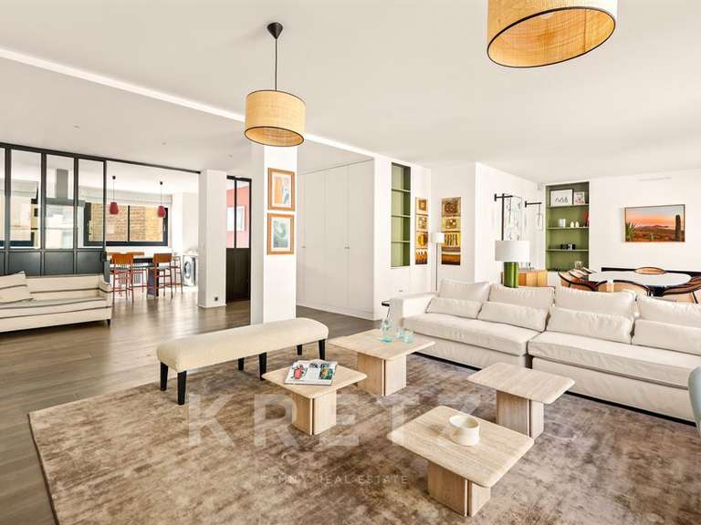 Apartment Paris 16e - 3 bedrooms - 186m²