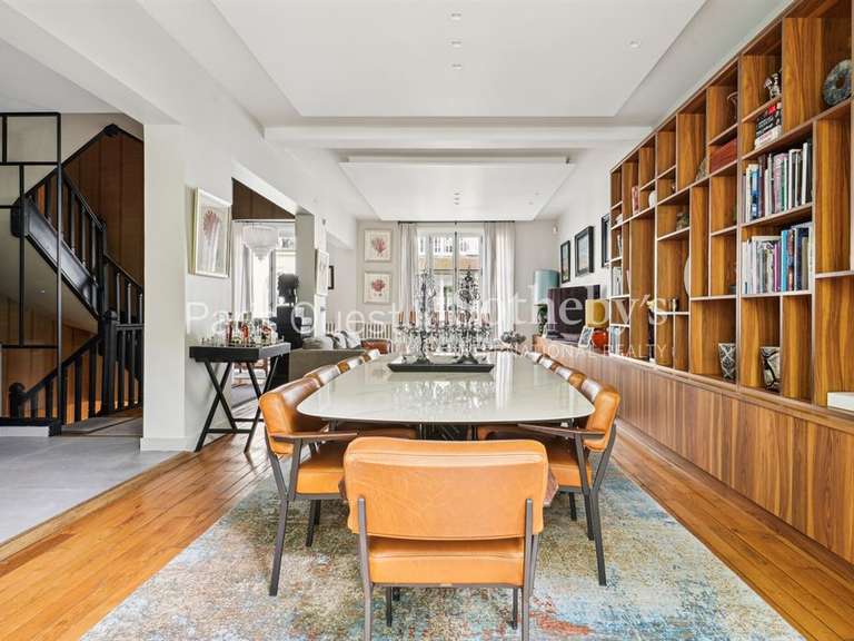 House Neuilly-sur-Seine - 4 bedrooms - 350m²