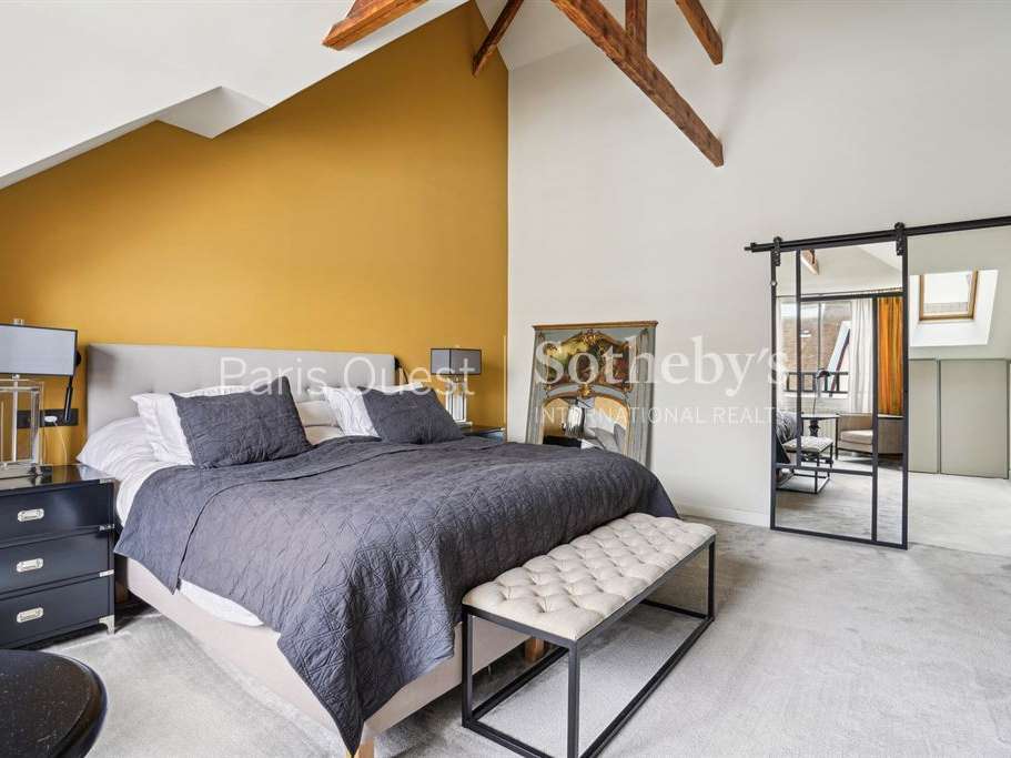 House Neuilly-sur-Seine