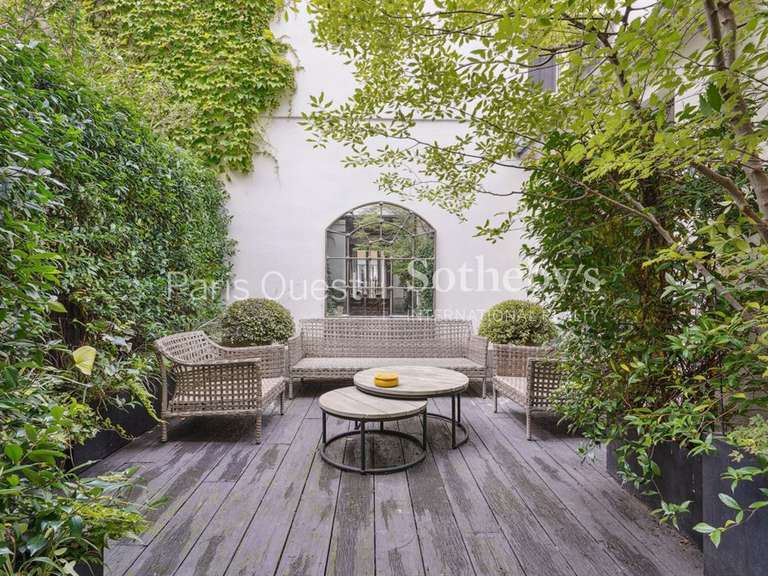 House Neuilly-sur-Seine - 4 bedrooms - 350m²