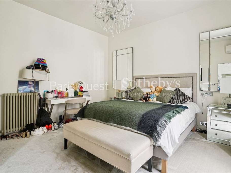 House Neuilly-sur-Seine