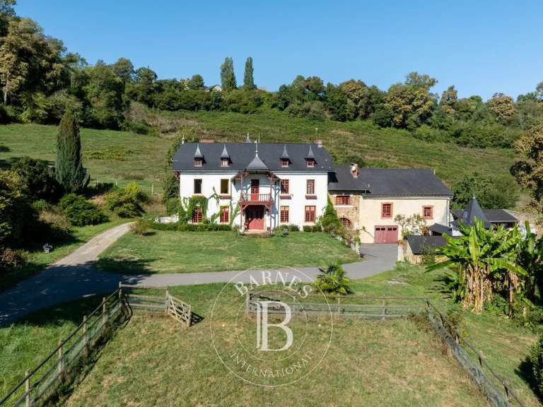 Propriété Pau - 5 chambres - 361m²