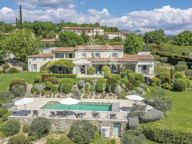 Propriété Châteauneuf-Grasse - 5 chambres - 408m²