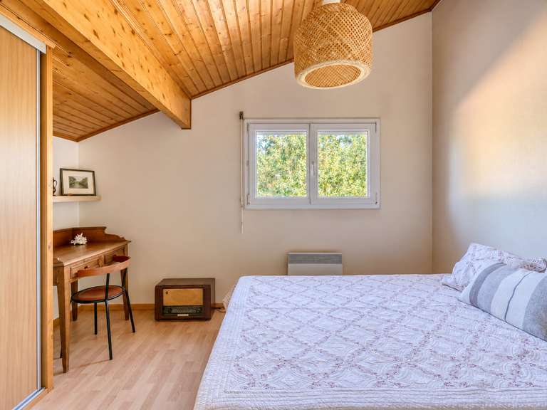 Maison Montussan - 5 chambres - 190m²