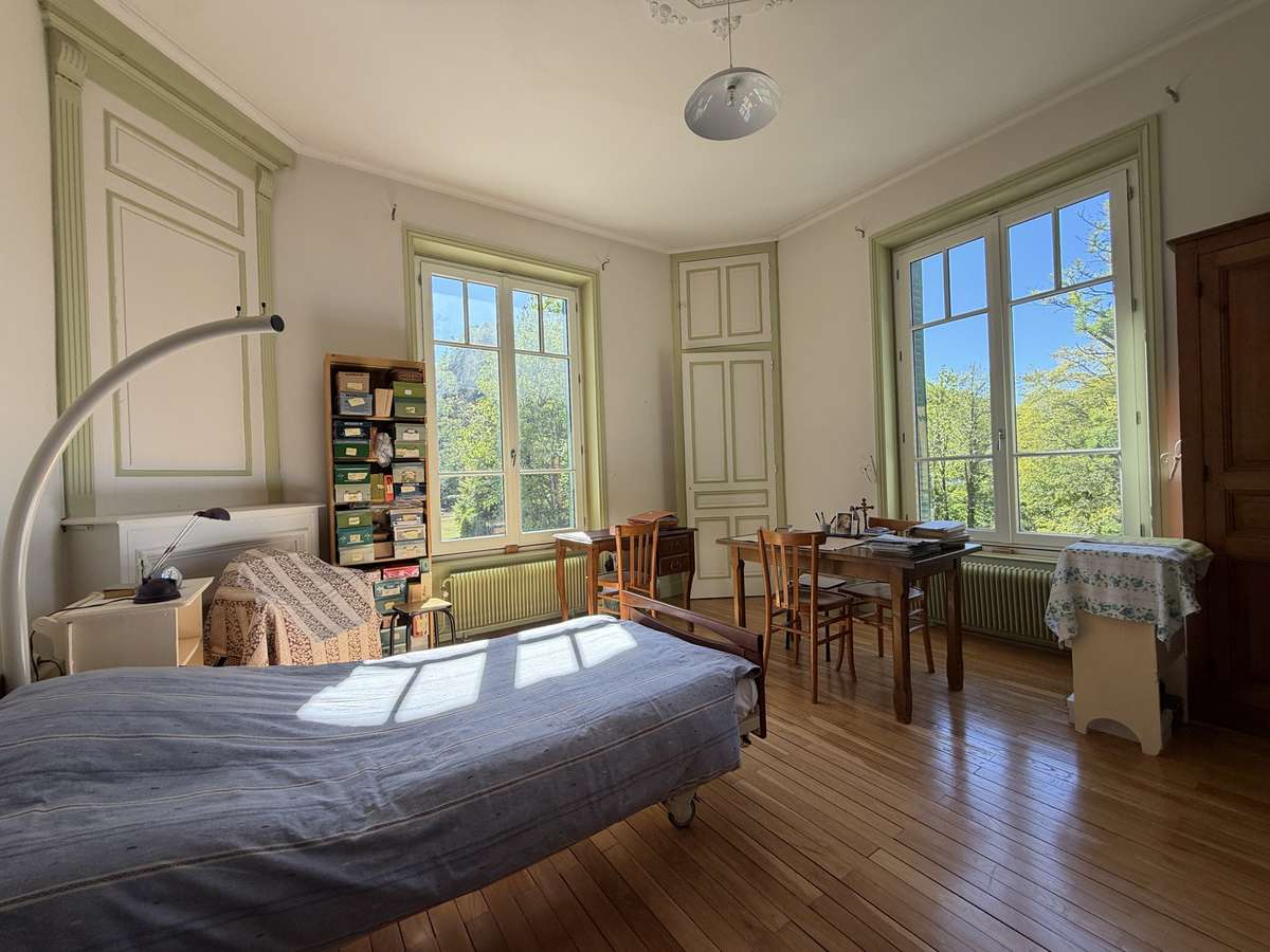 House Neuville-sur-Ain