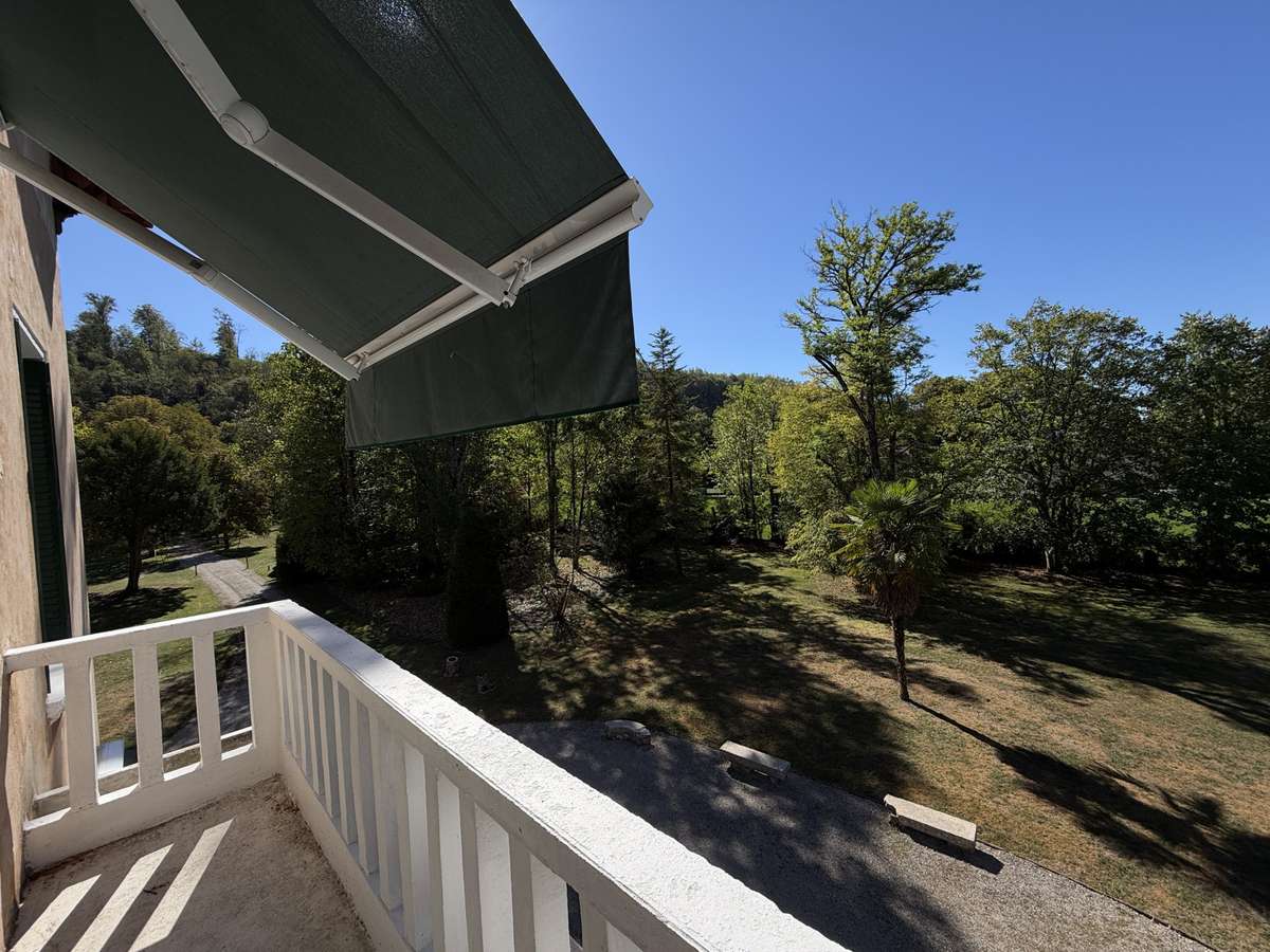 House Neuville-sur-Ain