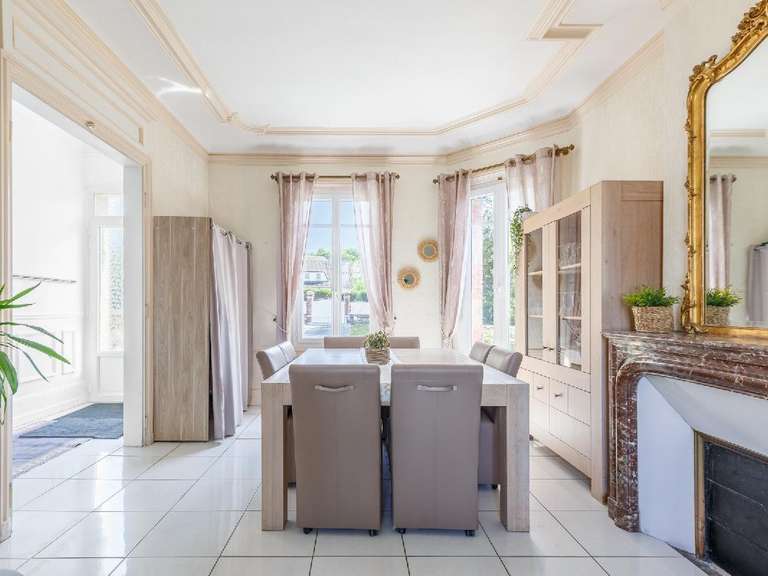 Maison Grand-Couronne - 259m²