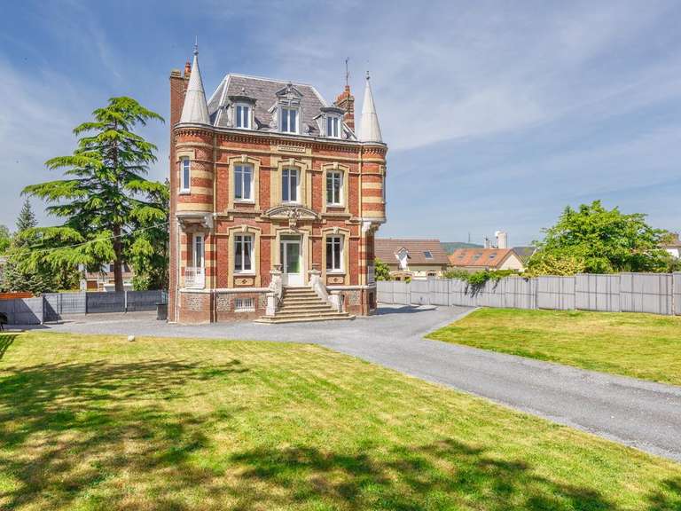 Maison Grand-Couronne - 259m²