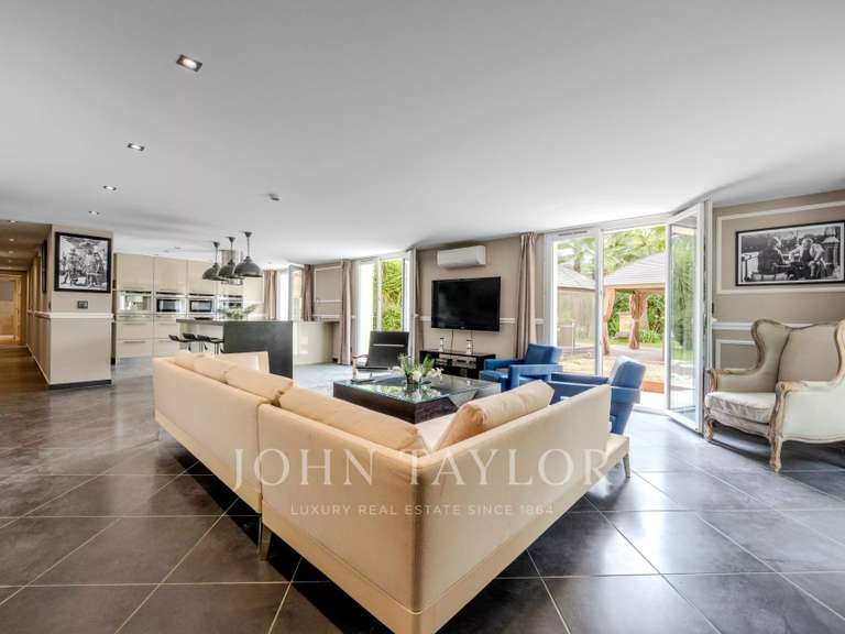 Villa Grasse - 7 bedrooms - 461m²
