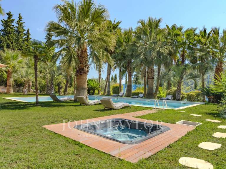 Villa Grasse - 7 bedrooms - 461m²