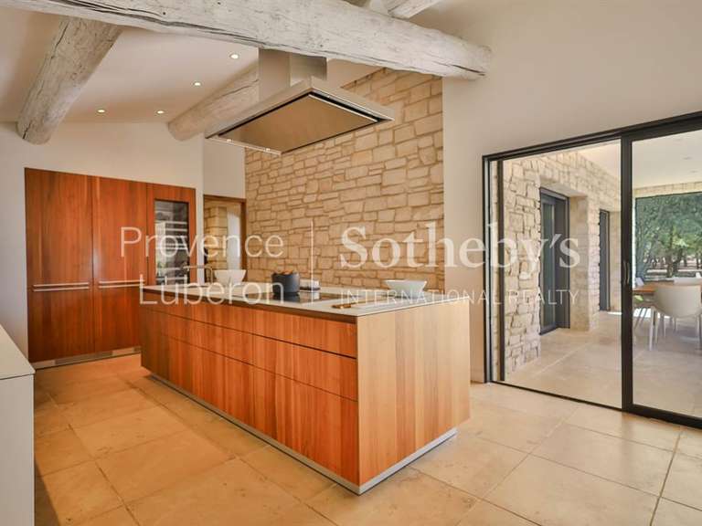 Maison Saint-Saturnin-lès-Apt - 295m²