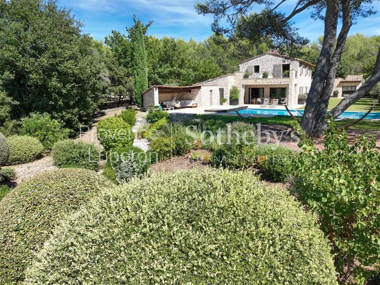 Maison Saint-Saturnin-lès-Apt - 295m²
