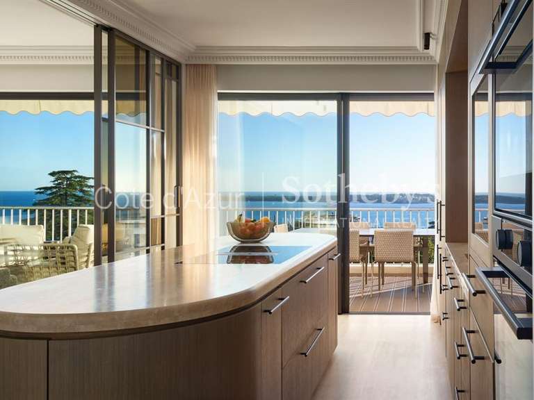 Apartment with Sea view Cannes - 2 bedrooms - 104m²