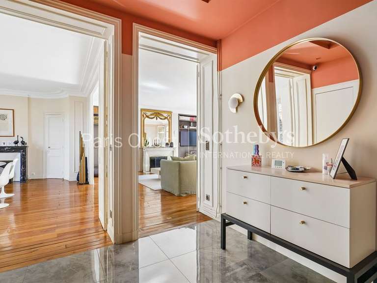Apartment Neuilly-sur-Seine - 4 bedrooms - 194m²