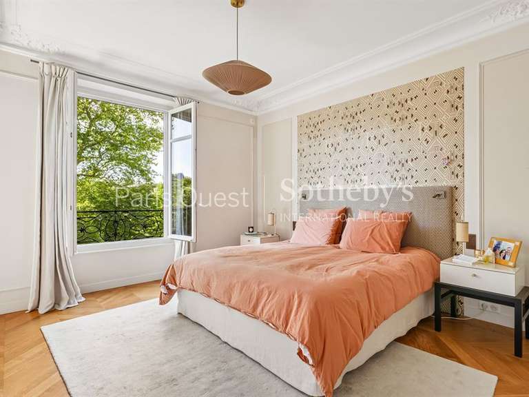 Apartment Neuilly-sur-Seine - 4 bedrooms - 194m²