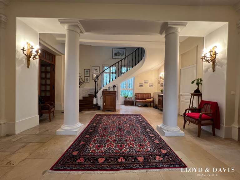 Maison Villers-Cotterêts - 710m²