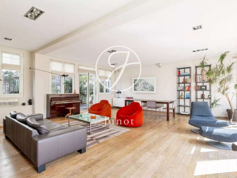 Appartement Paris 17e - 4 chambres - 176m²