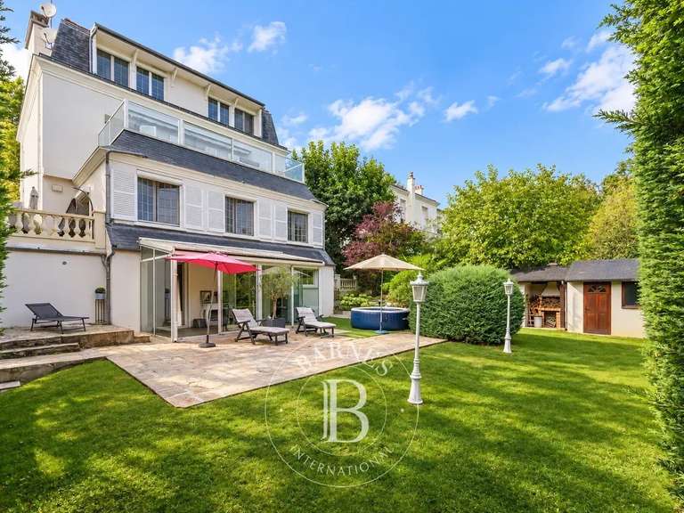Appartement Nogent-sur-Marne - 4 chambres - 203m²