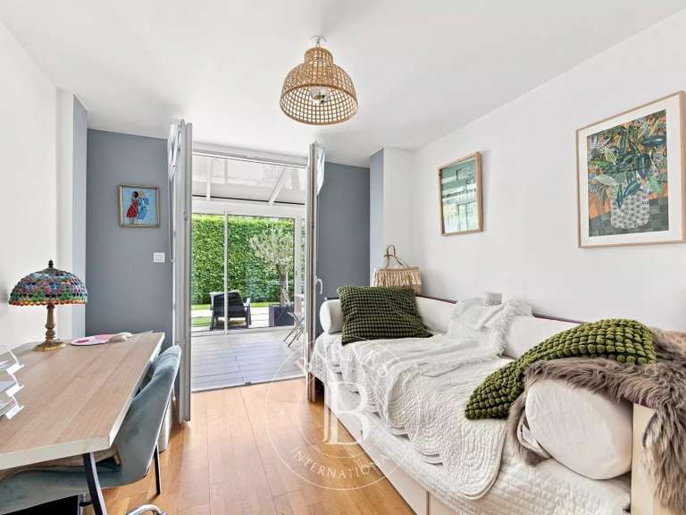 Appartement Nogent-sur-Marne - 4 chambres - 203m²