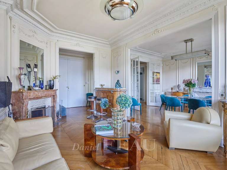 Appartement Paris 7e - 3 chambres - 130m²