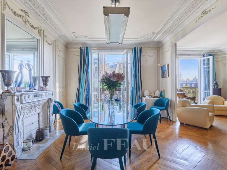 Appartement Paris 7e - 3 chambres - 130m²