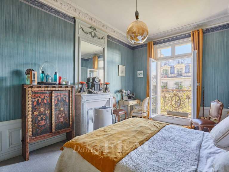 Appartement Paris 7e - 3 chambres - 130m²
