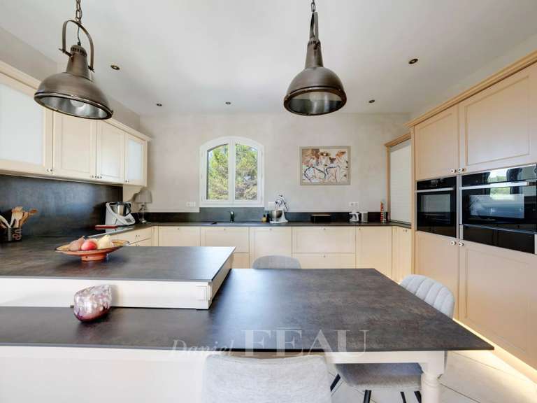 Property Mallemort - 4 bedrooms - 293m²