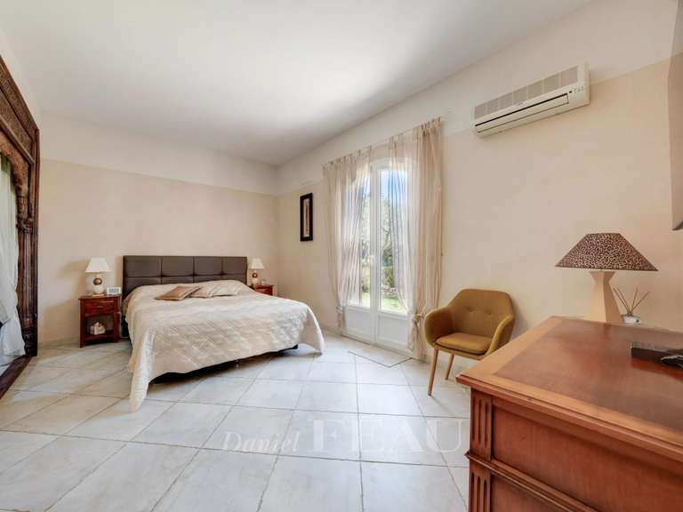 Property Mallemort - 4 bedrooms - 293m²