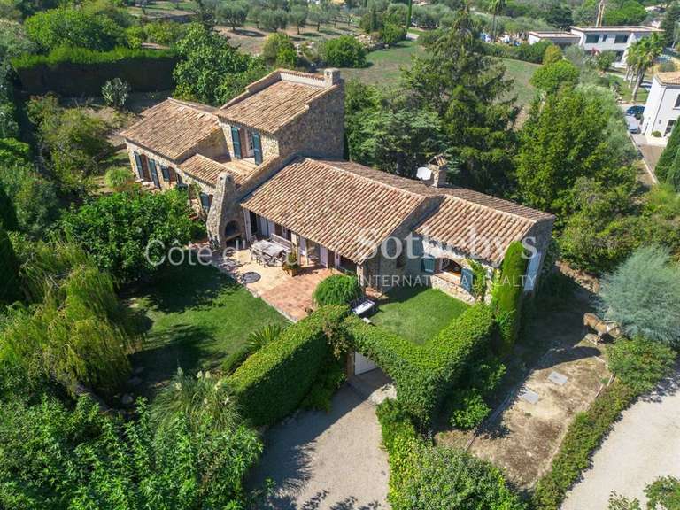 Maison Mouans-Sartoux - 4 chambres - 190m²