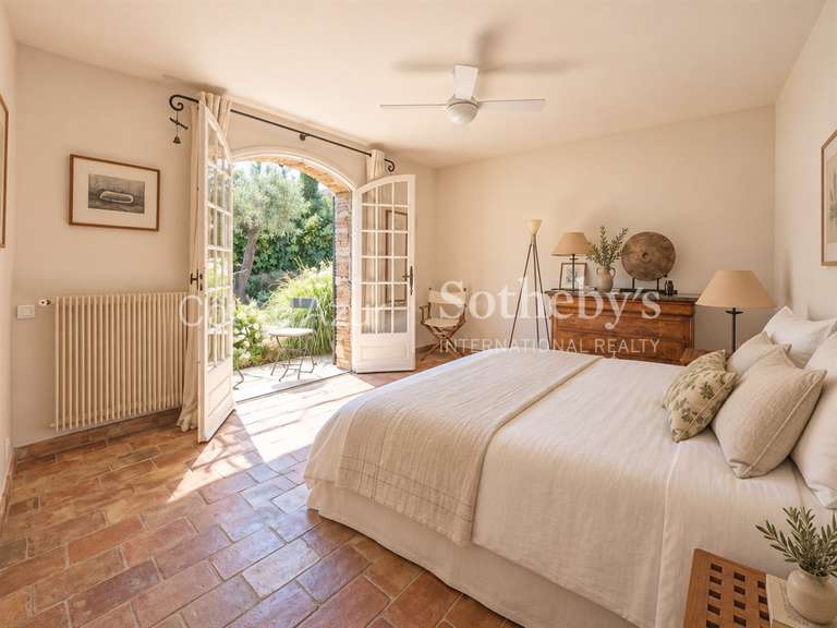 Maison Mouans-Sartoux - 4 chambres - 190m²