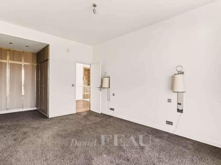 Appartement Neuilly-sur-Seine - 3 chambres - 207m²