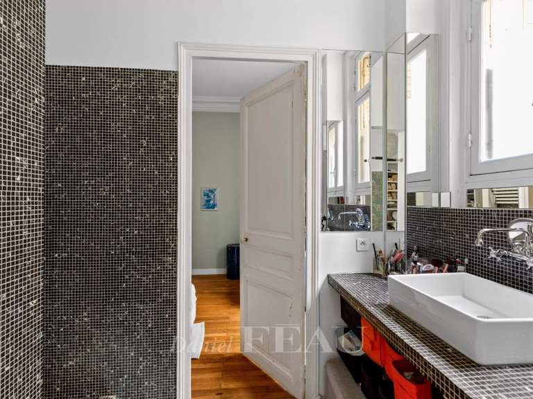Appartement Paris 8e - 3 chambres - 190m²