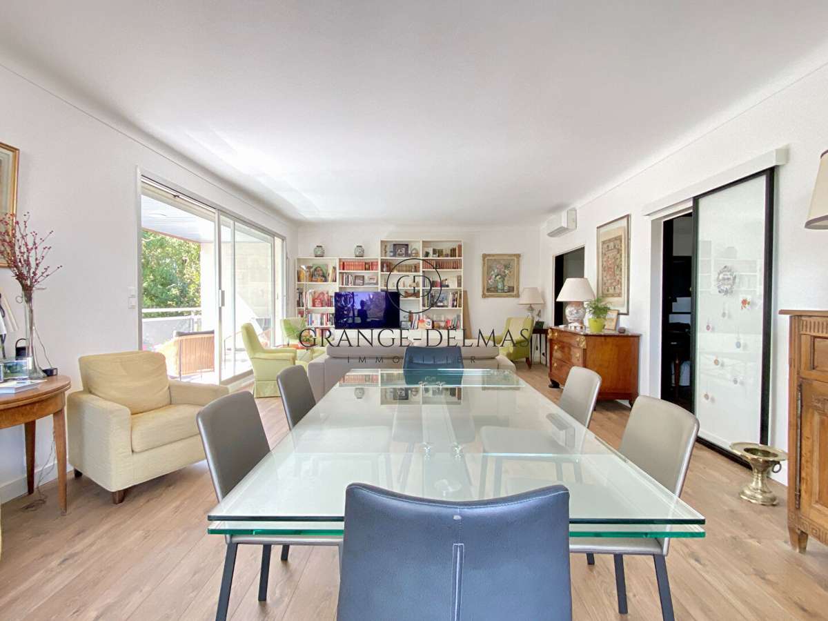 Apartment Bordeaux