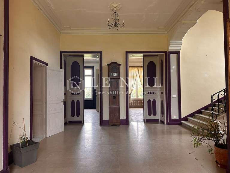Château Sainte-Hermine - 8 chambres - 670m²