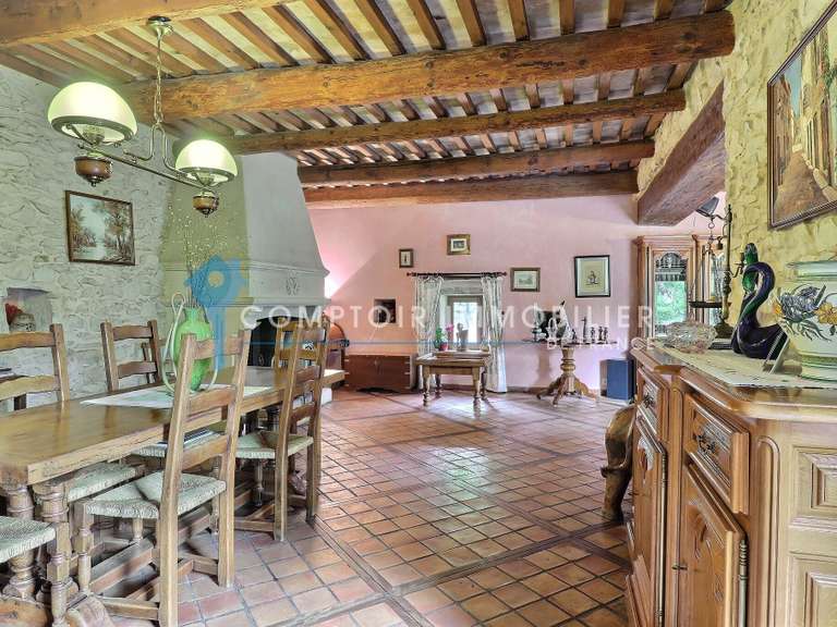 Maison Saint-Quentin-la-Poterie - 5 chambres - 300m²