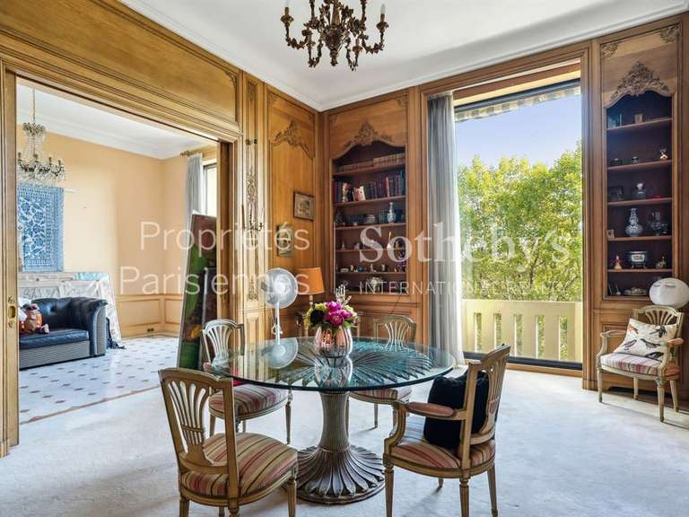 Appartement Paris 16e - 3 chambres - 403m²