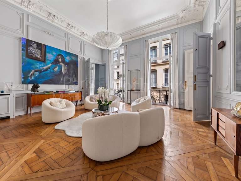 Appartement Paris 1er - 3 chambres - 169m²