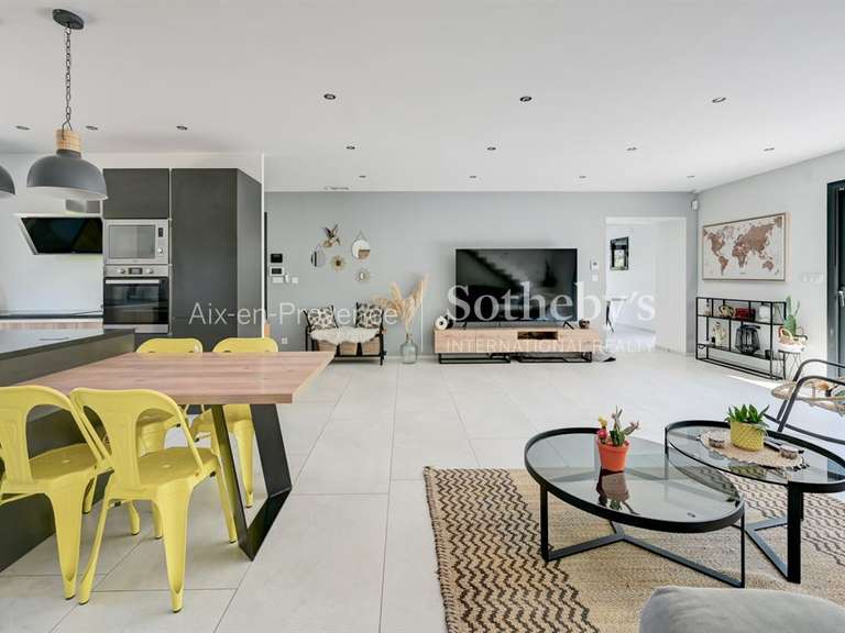 Maison Bouc-Bel-Air - 5 chambres - 250m²